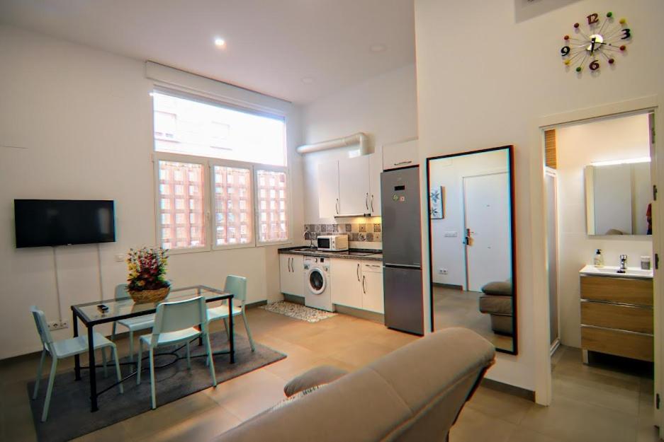 Luminoso Apartamento En El Corazon De Triana Lägenhet Sevilla Exteriör bild