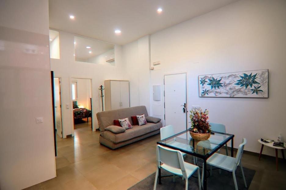 Luminoso Apartamento En El Corazon De Triana Lägenhet Sevilla Exteriör bild